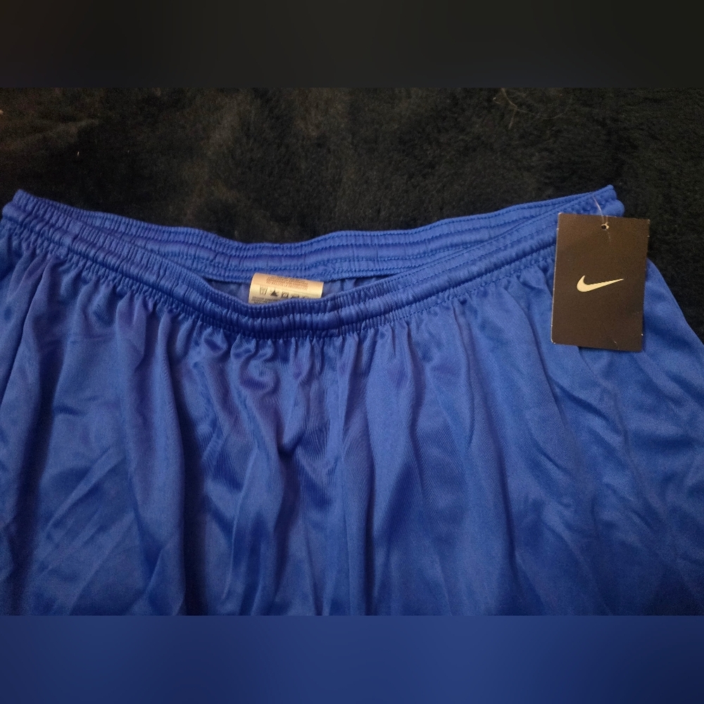 Chelsea Soccer Shorts - Picture 6 of 7